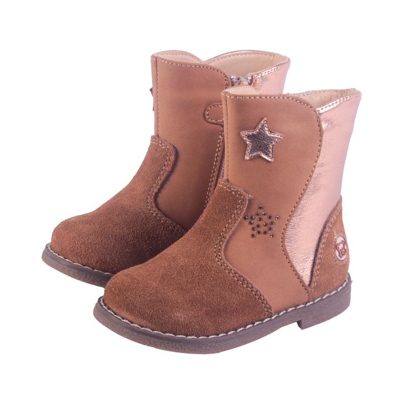 Bota-Bebe-Niña-Cafe-