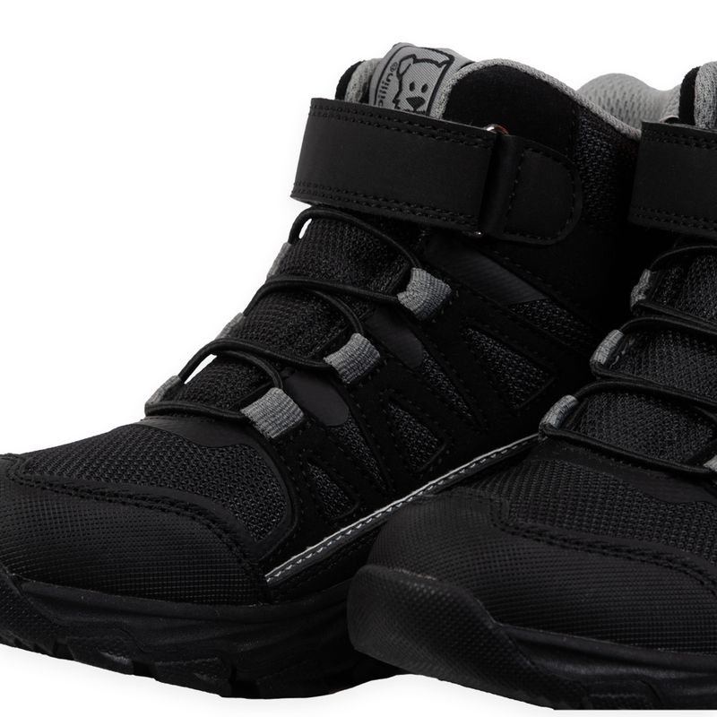 Bototo-Outdoor-Niño-Negro-Pillin
